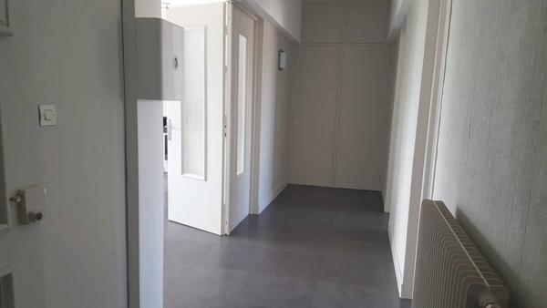 Appartement
                                                                                                                                                                                                                                                                                                                        3 pièce(s)                                                                                                                                                                                                          2 chambre(s)                                                                                                                                                                                                          75  m²