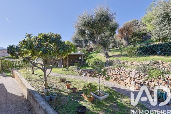 Maison à vendre 6 pièces 180 m² Mandelieu-la-Napoule