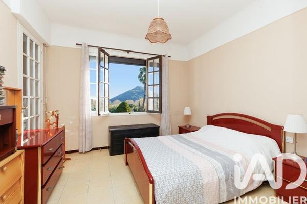 Maison à vendre 6 pièces 180 m² Mandelieu-la-Napoule