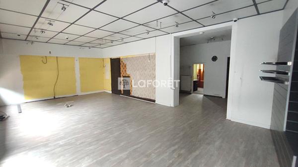 Location local commercial Dettwiller - 70 m² - 690 €/mois