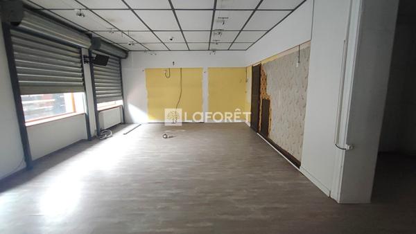 Location local commercial Dettwiller - 70 m² - 690 €/mois
