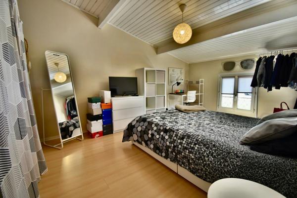 LANGOIRAN BOURG - MAISON DE VILLAGE EN PIERRE