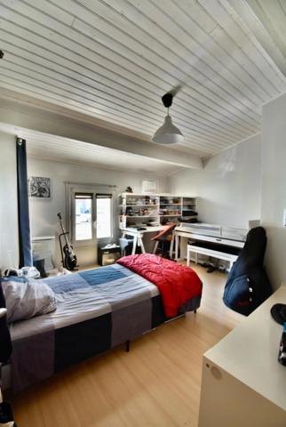 LANGOIRAN BOURG - MAISON DE VILLAGE EN PIERRE