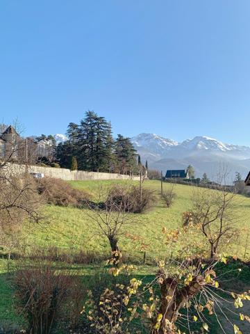 Maison de village de 134 m2 habitable avec grandes dépendances