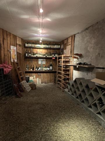 Maison de village de 134 m2 habitable avec grandes dépendances