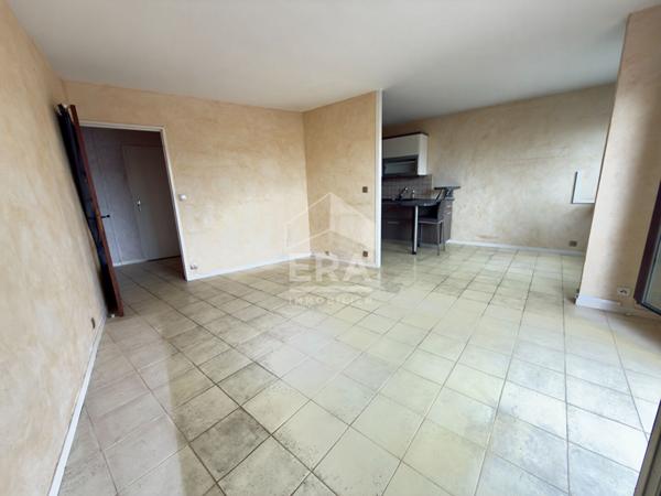 DERNIER ETAGE - GRAND 2 P - SEINE MUSICALE.