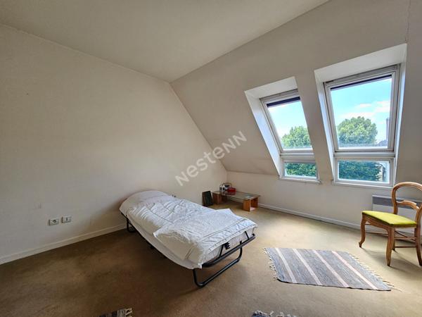 VIEUX-PUTEAUX: Appartement de 2 pièces de 43m² e n Carrez et 51m² au sol avec cave et parking