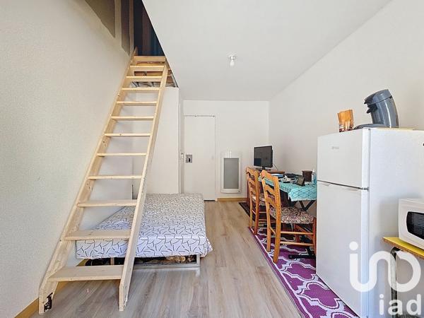 Maison de ville 7 pièces de 140 m² à Saint-Julien-du-Sault (89330)