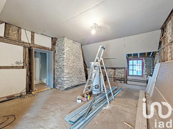 Maison de ville 7 pièces de 140 m² à Saint-Julien-du-Sault (89330)