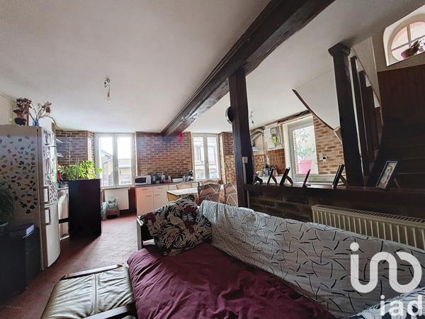 Maison de ville 7 pièces de 140 m² à Saint-Julien-du-Sault (89330)