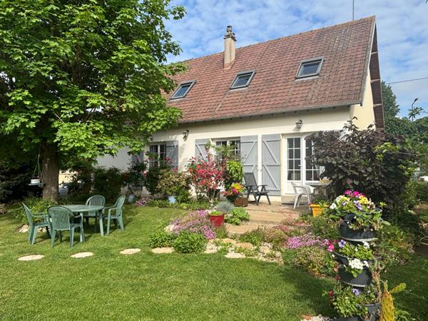 Maison Pontoise 7 pièce(s) 150 m2 €398 000 ** - Référence 11230