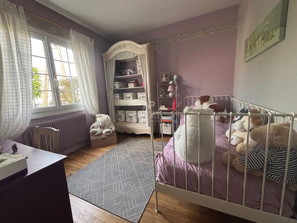 Maison Pontoise 7 pièce(s) 150 m2 €398 000 ** - Référence 11230