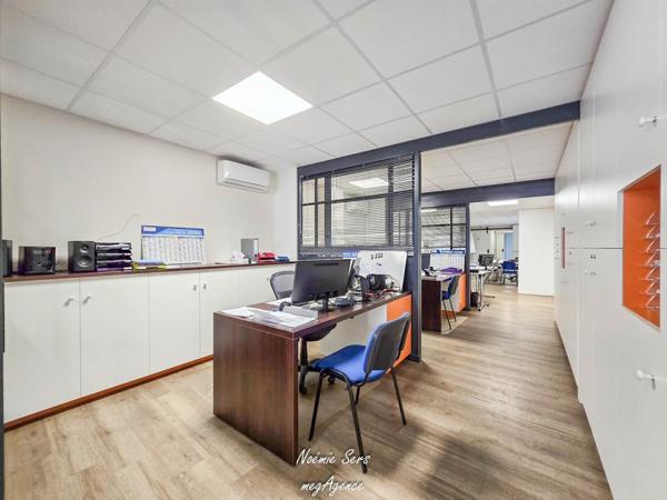 Immeuble à MORTAGNE-SUR-SEVRE, 85290 - 204m²