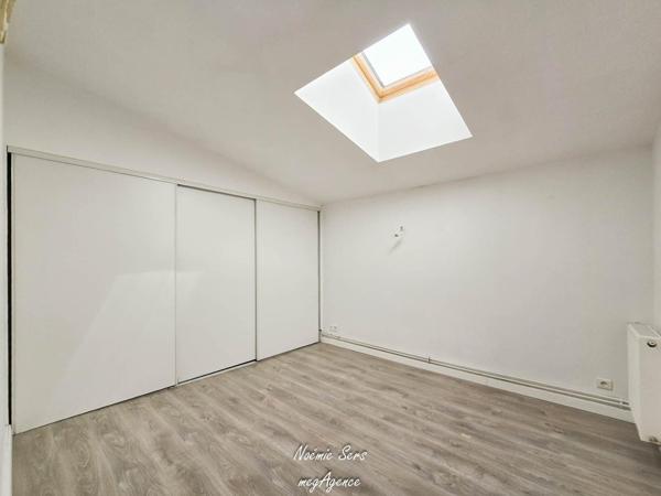 Immeuble à MORTAGNE-SUR-SEVRE, 85290 - 204m²