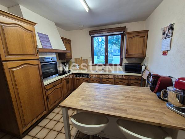 Maison familiale 4 chambres, sur sous-sol complet à Elven.