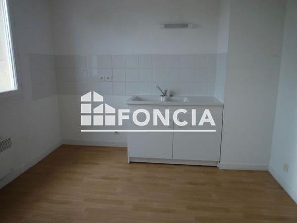 Location Appartement 3 pièces 66.52 m² - 88 BIS FBG DE LA CUEILLE MIREBALAISE Poitiers 86000