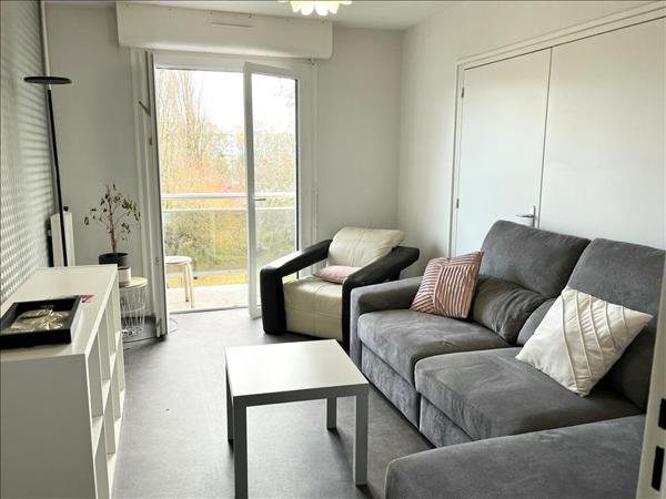 Appartement à louer 901 € CC TOURS 3 p 59 m² DPE D