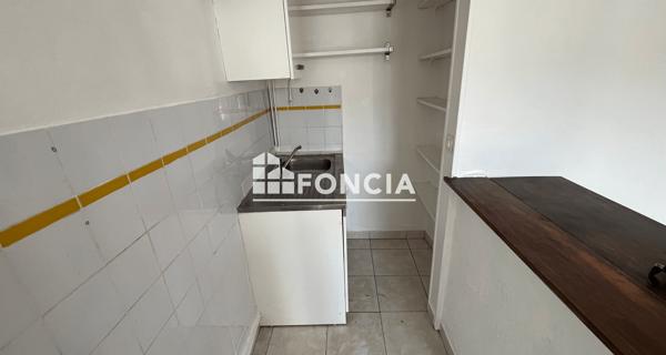 Location Appartement 2 pièces 34 m² - Saint-ouen-sur-seine 93400