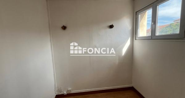 Location Appartement 2 pièces 34 m² - Saint-ouen-sur-seine 93400