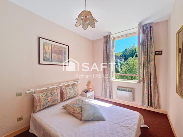 Appartement T2 à vendre 30m², meublé, cave, centre-ville Ax les thermes.