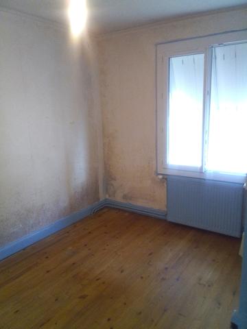 MAISON 2 CHAMBRES - SOUS-SOL COMPLET - GARAGE - JARDIN