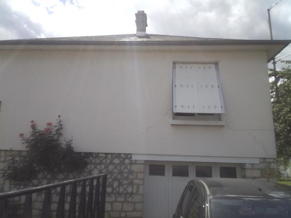 MAISON 2 CHAMBRES - SOUS-SOL COMPLET - GARAGE - JARDIN