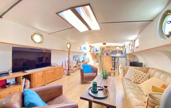 Vente Appartement P5 Peniche rénové(e) Paris 6ème   