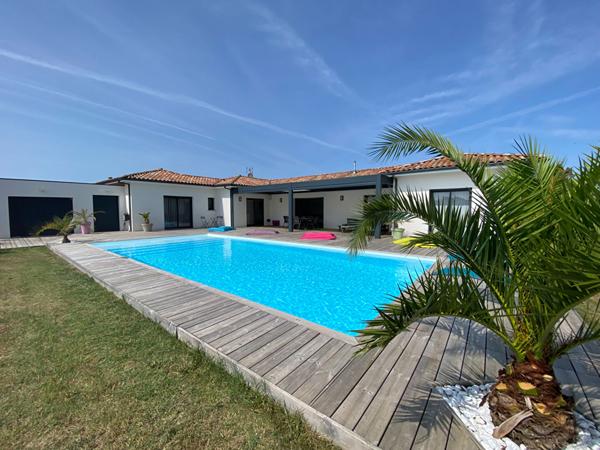 A vendre Maison Pujo Le Plan 4 chambres dont suite parentale piscine pergola