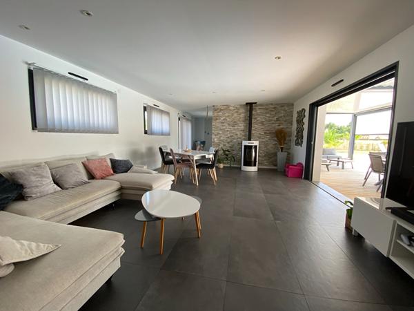 A vendre Maison Pujo Le Plan 4 chambres dont suite parentale piscine pergola