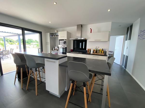 A vendre Maison Pujo Le Plan 4 chambres dont suite parentale piscine pergola