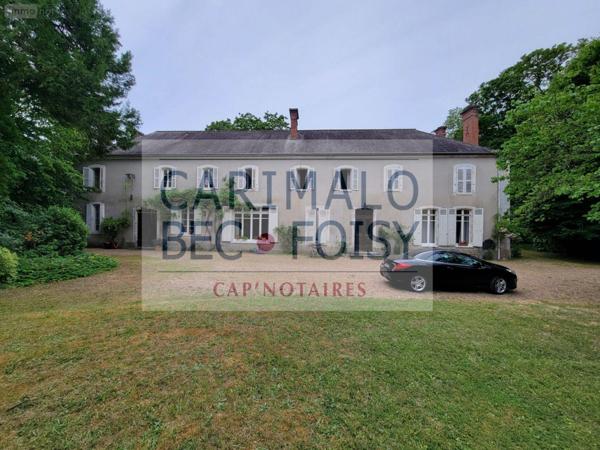 Maison de maître à vendre à Saint-Denis-Lanneray dans l'Eure-et-Loir (28200), ref : RCS/841