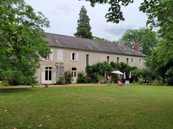 Maison de maître à vendre à Saint-Denis-Lanneray dans l'Eure-et-Loir (28200), ref : RCS/841