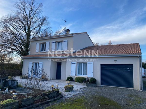 Maison spacieuse à vendre à Bressuire quartier Saint Porchaire de 144m² avec 4 chambres, jardin de 1867 m²