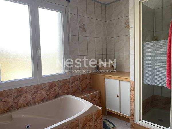 Maison spacieuse à vendre à Bressuire quartier Saint Porchaire de 144m² avec 4 chambres, jardin de 1867 m²