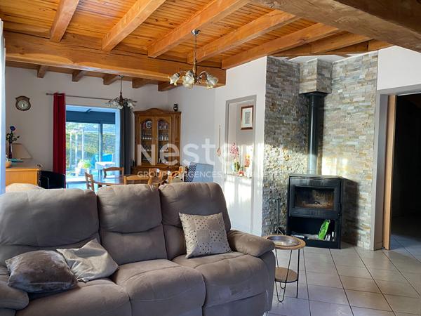 Maison spacieuse à vendre à Bressuire quartier Saint Porchaire de 144m² avec 4 chambres, jardin de 1867 m²