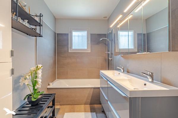 Maison 359 000 € Artigues-près-Bordeaux 5 p 103 m² DPE C