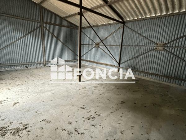 Location Parking 33 m² - 65 AVENUE JEAN JAURES Montval Sur Loir 72500