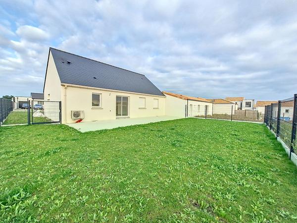 Maison à louer meublée 3 chambres + garage à Vair Sur Loire