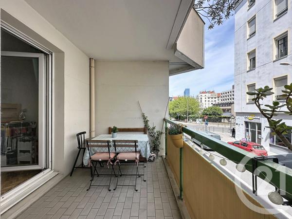 Appartement F4 à vendre  4 pièces - 85 m 2   LYON  - 69003