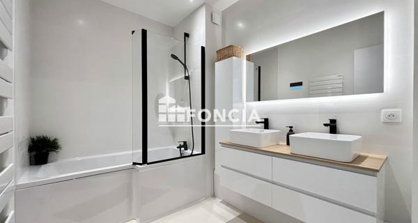 À vendre Appartement 2 pièces 53.65 m² - Paris 75016