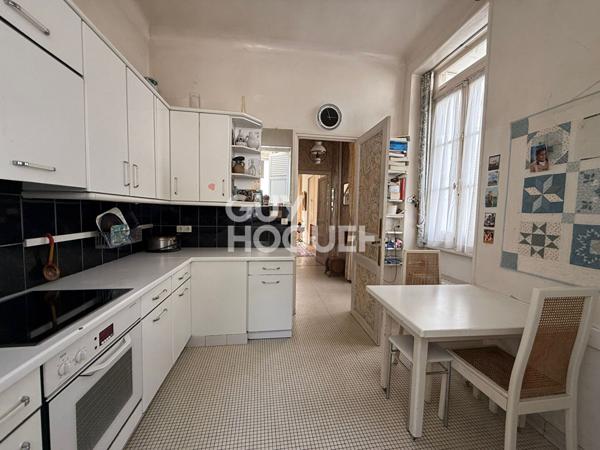 Maison de Maître d'Exception à Compiègne - 5 Chambres, Grand Standing