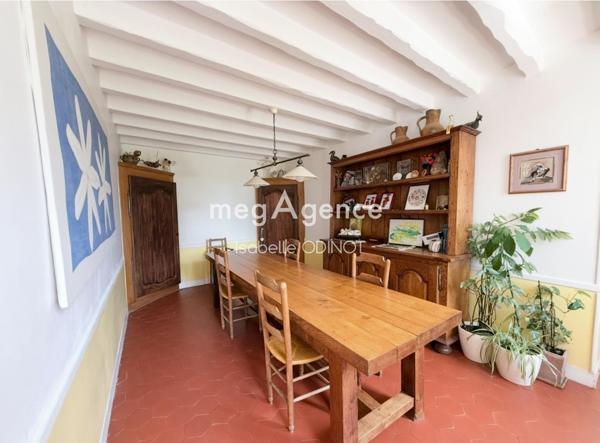 Maison à Thoiry, 78770 - 8 pièces 233m²