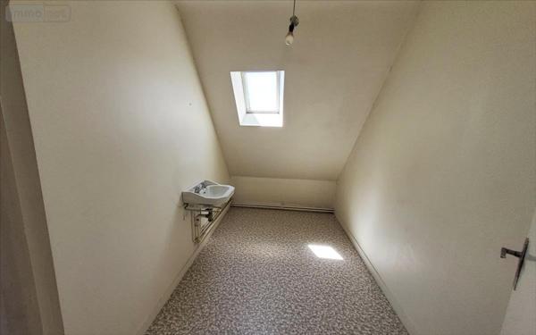 Maison individuelle à vendre à Carhaix-Plouguer dans le Finistère (29270), ref : 29066-1083584