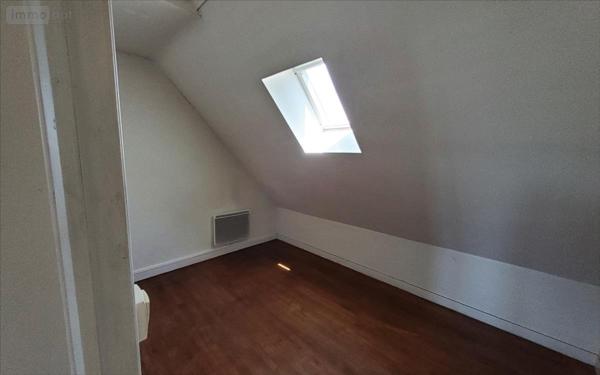 Maison individuelle à vendre à Carhaix-Plouguer dans le Finistère (29270), ref : 29066-1083584