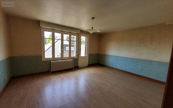 Maison individuelle à vendre à Carhaix-Plouguer dans le Finistère (29270), ref : 29066-1083584