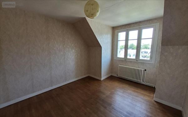 Maison individuelle à vendre à Carhaix-Plouguer dans le Finistère (29270), ref : 29066-1083584