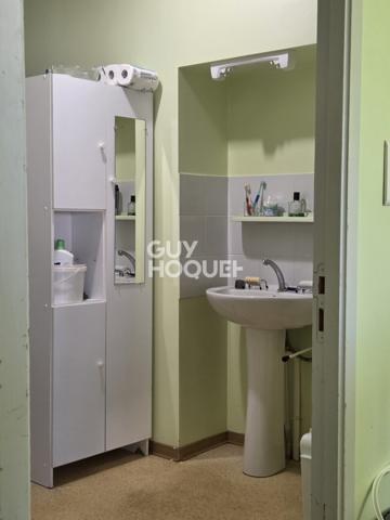 NAUCELLE (AVEYRON) - 160 m2 DE MURS COMMERCIAUX AVEC VITRINES QUI N'ATTENDENT QUE VOTRE TALENT