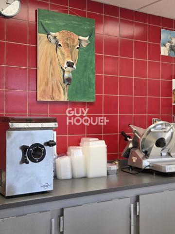 NAUCELLE (AVEYRON) - 160 m2 DE MURS COMMERCIAUX AVEC VITRINES QUI N'ATTENDENT QUE VOTRE TALENT