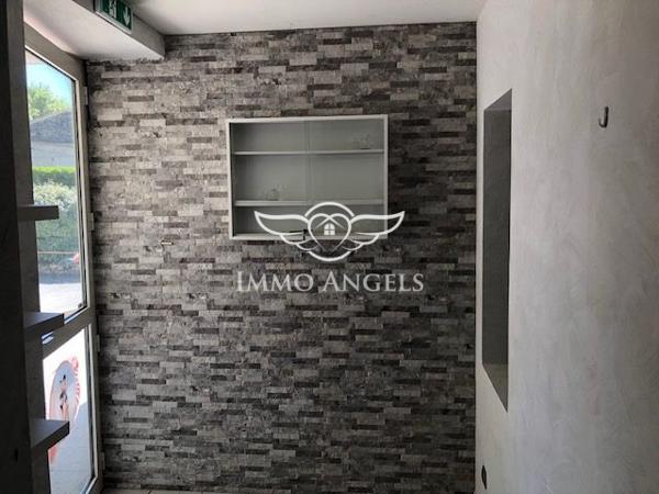 Local professionnel 54 m2