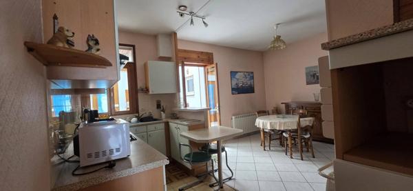 MAISON A SAINTES